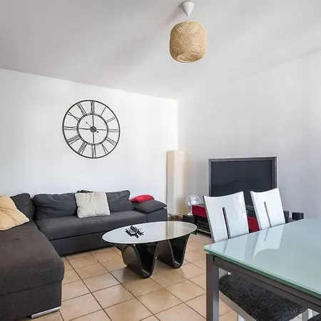 Clublord - Modern Flat With Private Balcony Appartement *